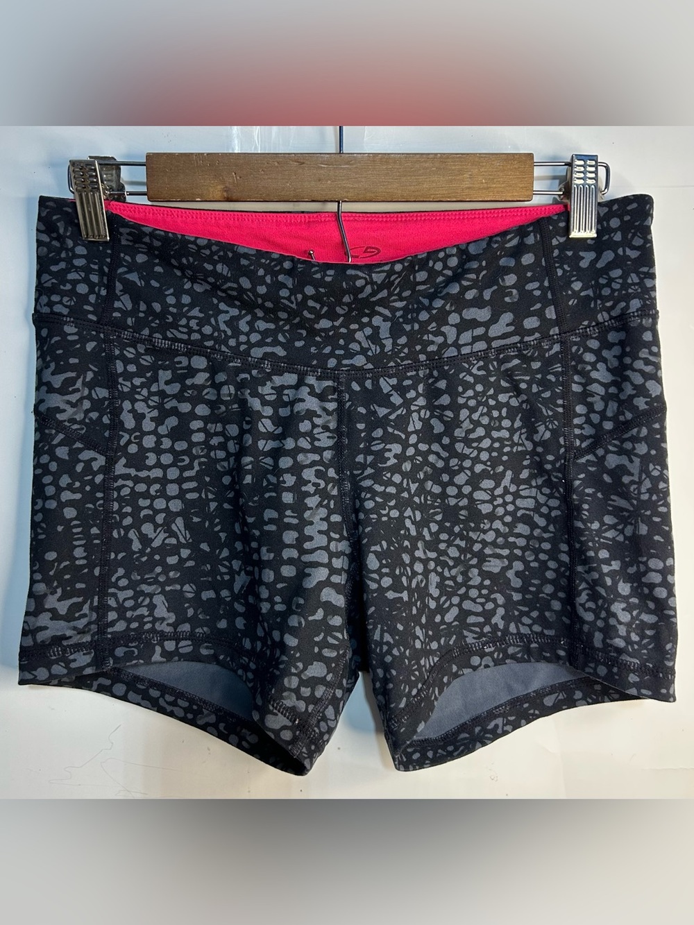 Champion DuoDry Grey Snake Print Bike Shorts Medium